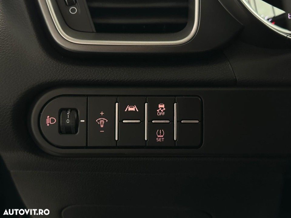 Kia XCeed - 20
