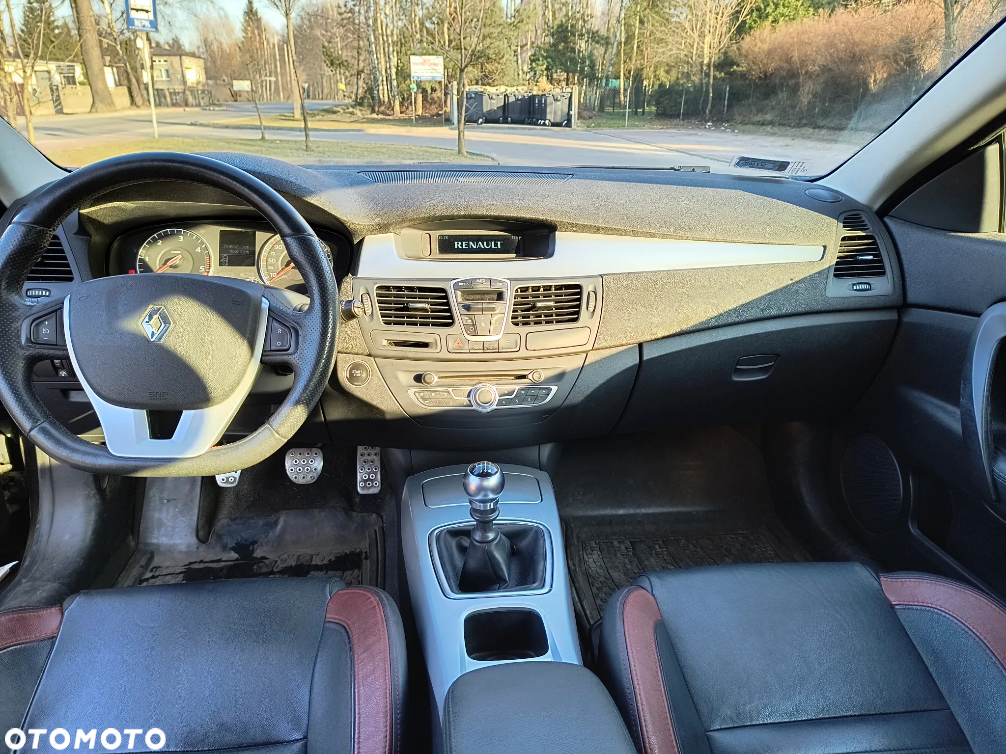 Renault Laguna 2.0 dCi GT - 8