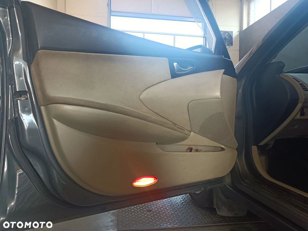 Nissan Primera Traveller 1.9 dCi acenta - 10