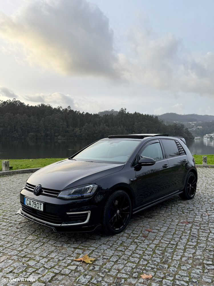 VW Golf 1.4 GTE Plug-In-Hybrid DSG - 4