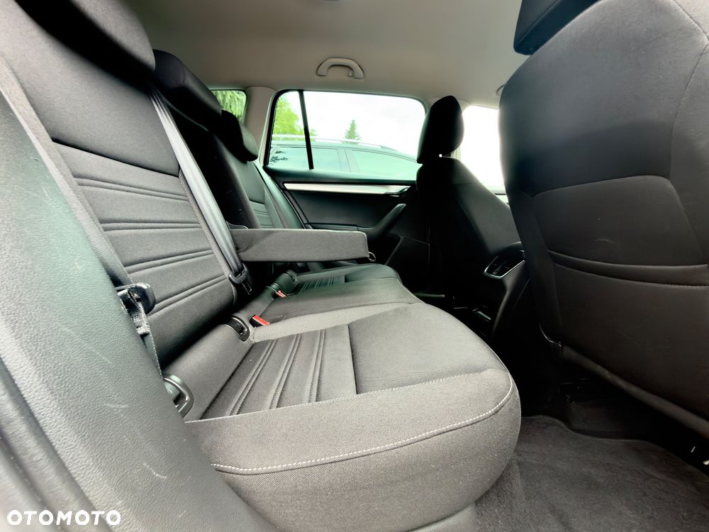 Skoda Octavia 2.0 TSI 4x4 DSG Style - 28