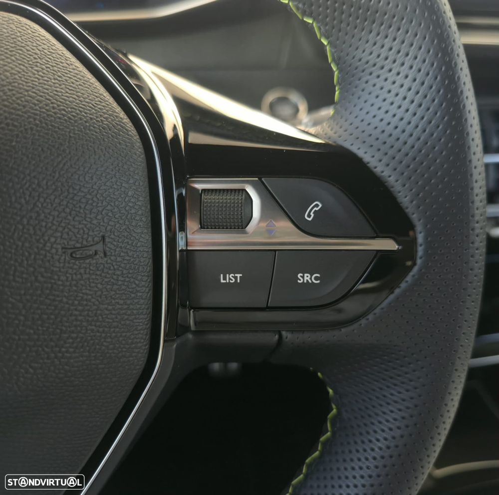 Peugeot e-2008 GT - 8
