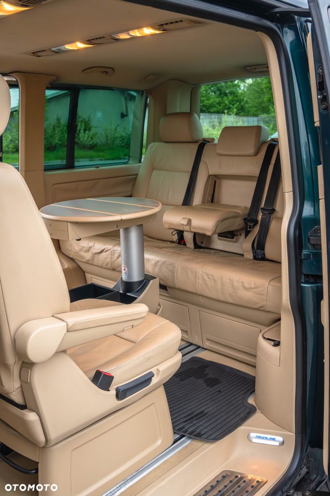 Volkswagen Multivan - 26