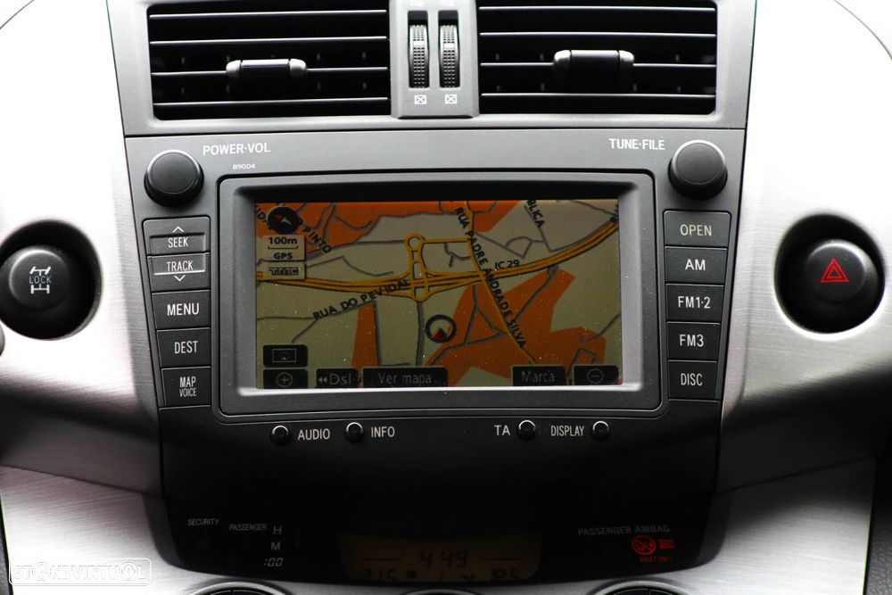 Toyota RAV4 2.2 D-4D Cross Sport NAVI - 23