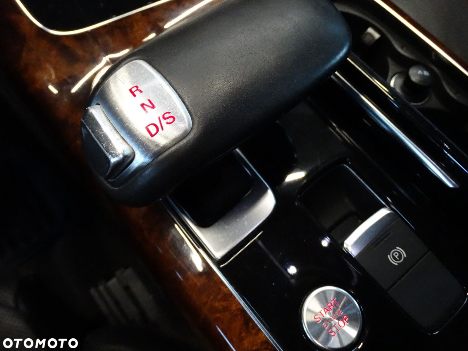 Audi A8 - 30