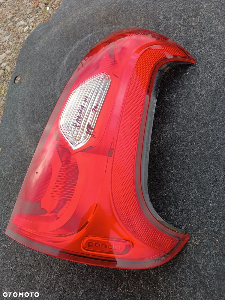 LAMPA TYŁ TYLNA PRAWA 521023500 FIAT PANDA III - 2