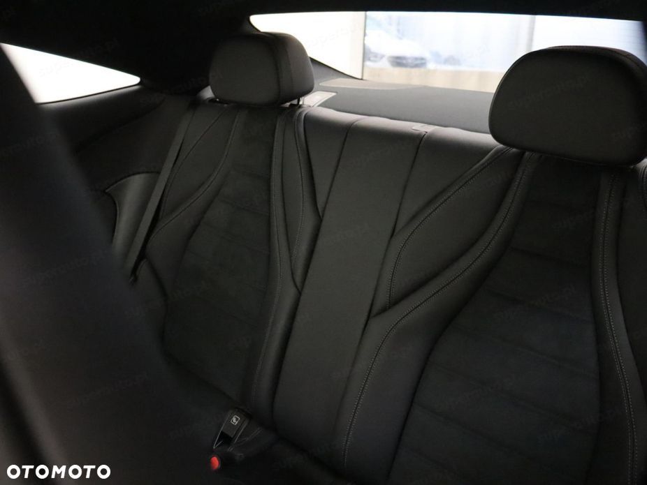 Mercedes-Benz CLE 300 mHEV 4-Matic AMG Line - 13