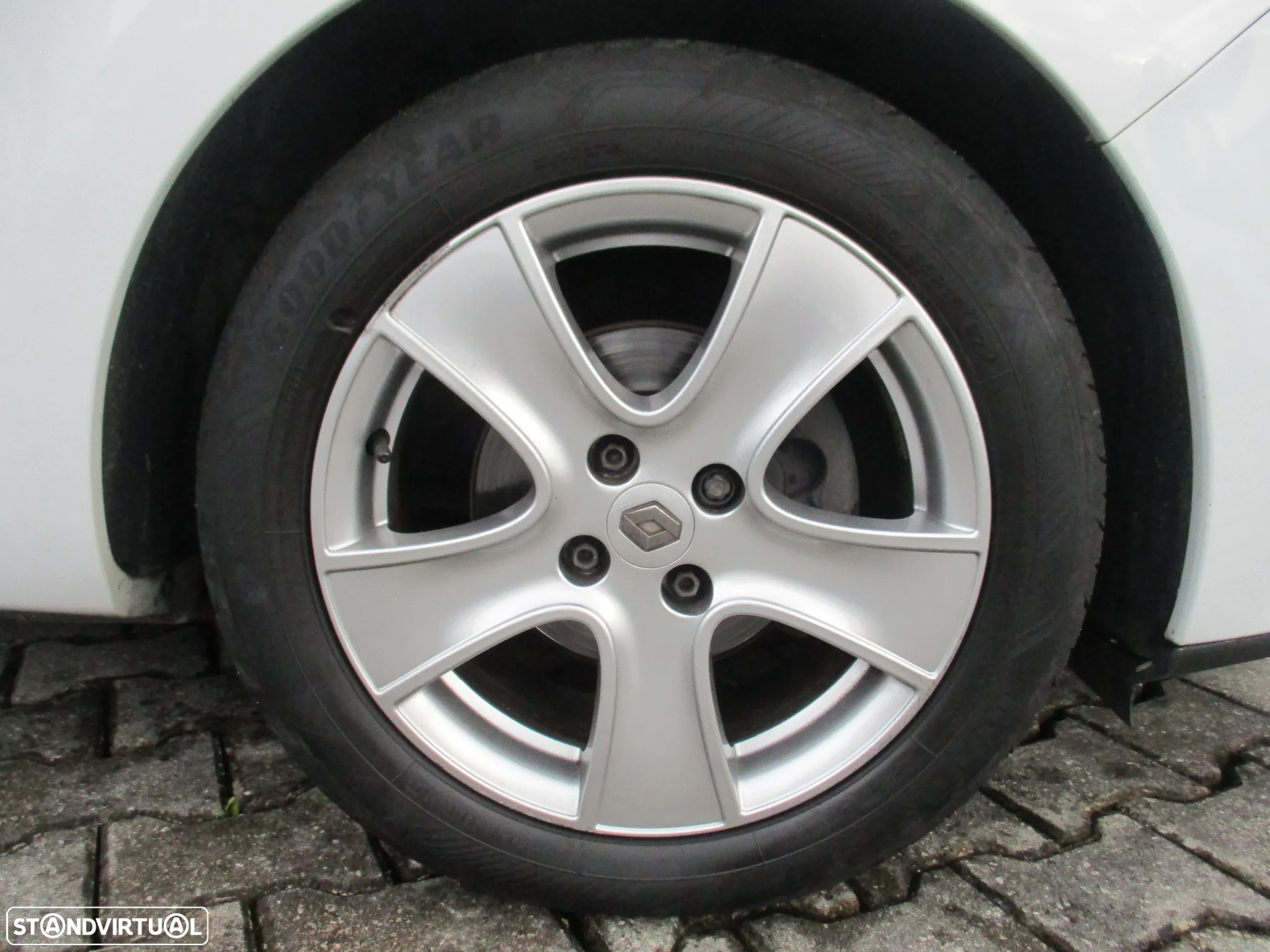 Renault Clio 1.5 dCi Limited - 10