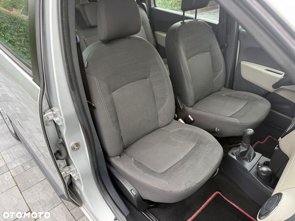 Dacia Lodgy 1.6 Laureate - 14