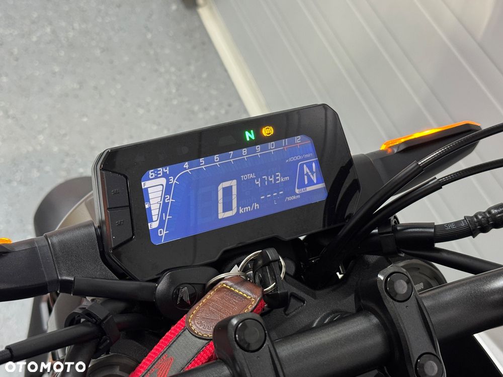 Honda CB - 26