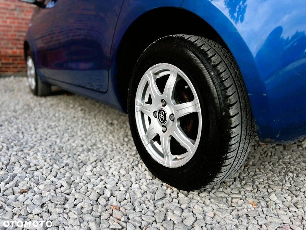 Toyota Yaris - 33
