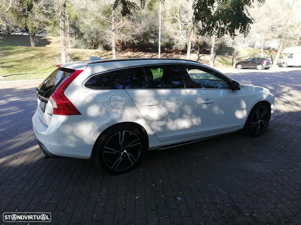 Volvo V60 2.4 D6 R-Design Sum.AWD Phev - 7