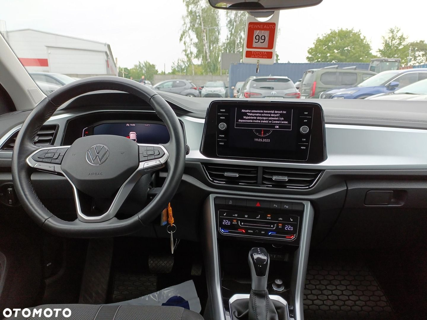 Volkswagen T-Roc - 15