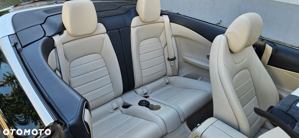 Mercedes-Benz Klasa C 300 Cabrio 9G-TRONIC AMG Line - 15