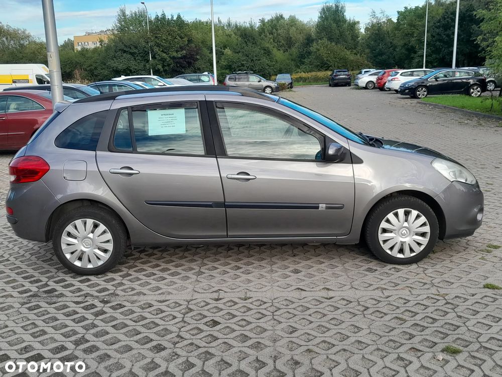 Renault Clio 1.2 16V Alize - 3