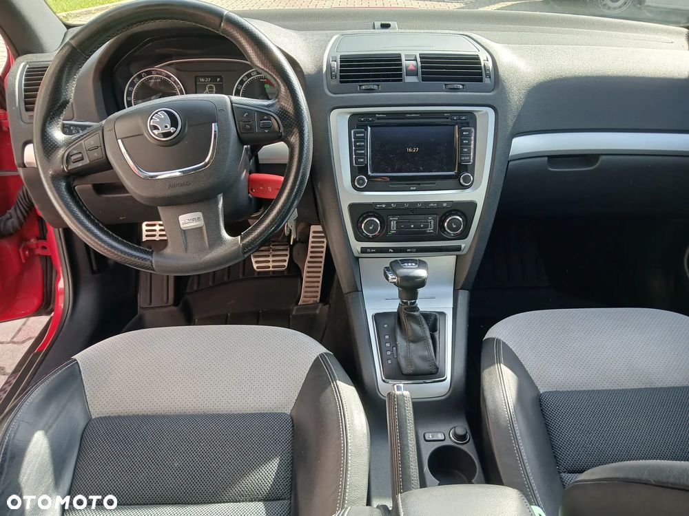 Skoda Octavia 2.0 TDI DPF RS DSG - 33