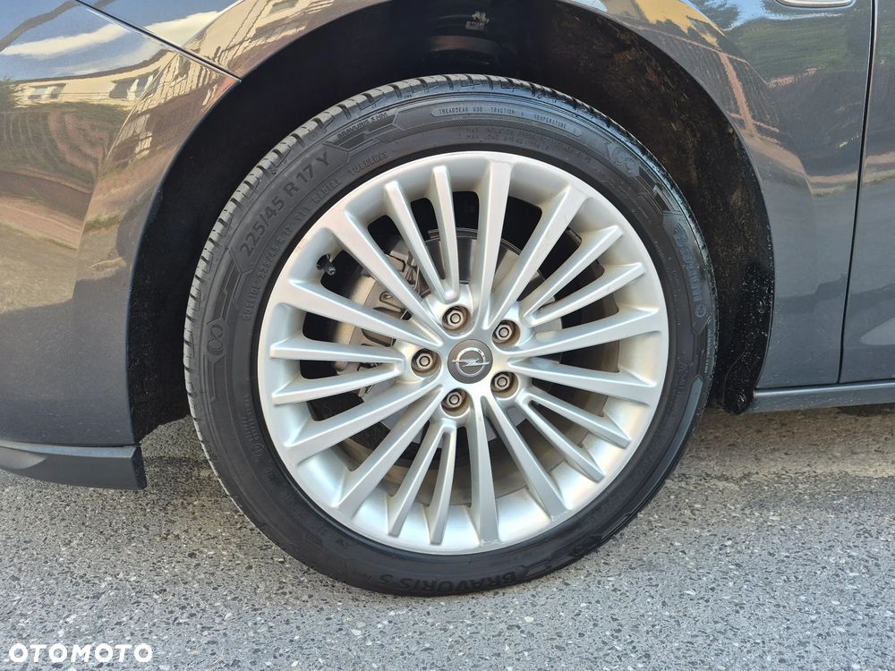 Opel Astra 1.4 Turbo Innovation - 23