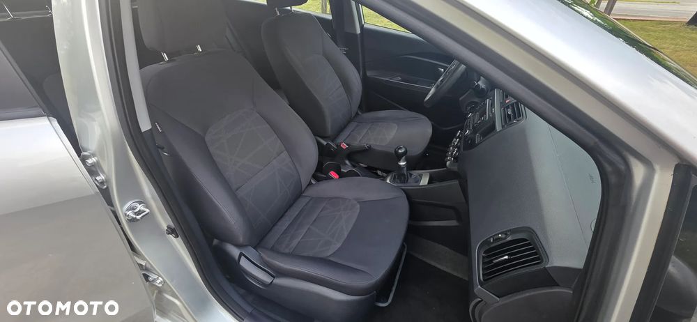 Kia Rio - 9