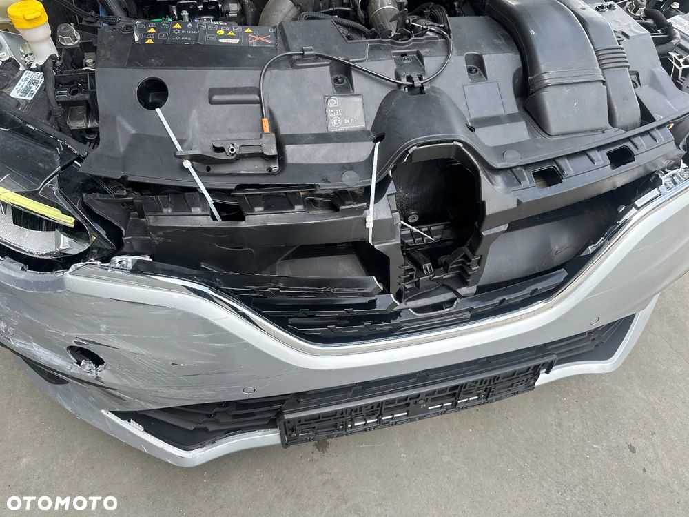 Renault Megane 1.5 Blue dCi Zen EDC - 11