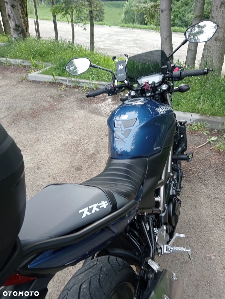 Suzuki SV - 11