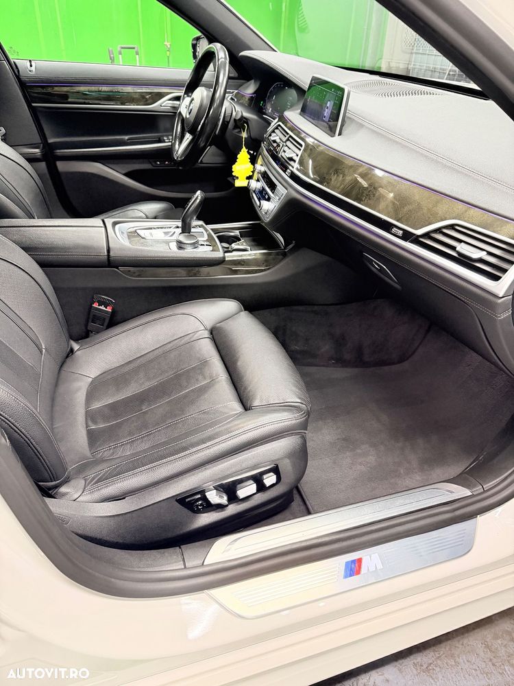 BMW Seria 7 740Li - 18