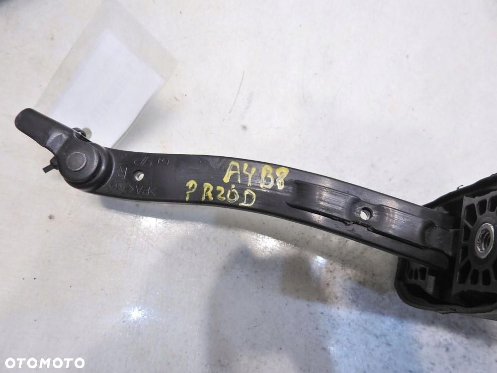 OGRANICZNIK DRZWI AUDI A4 B8 - 3