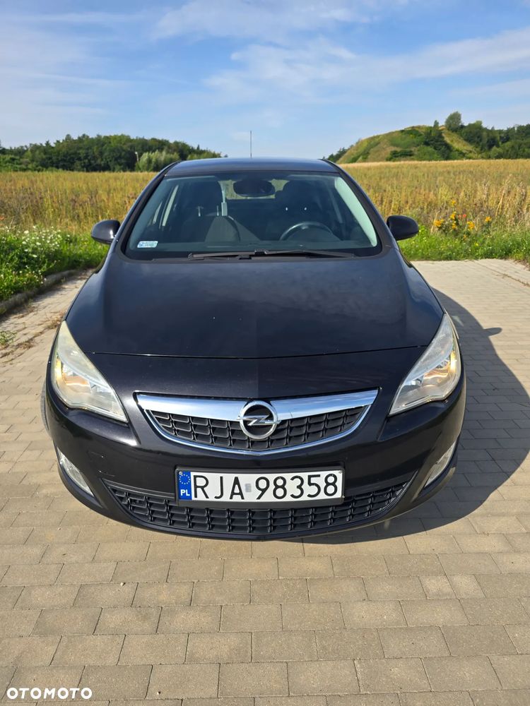 Opel Astra 1.4 Turbo - 2