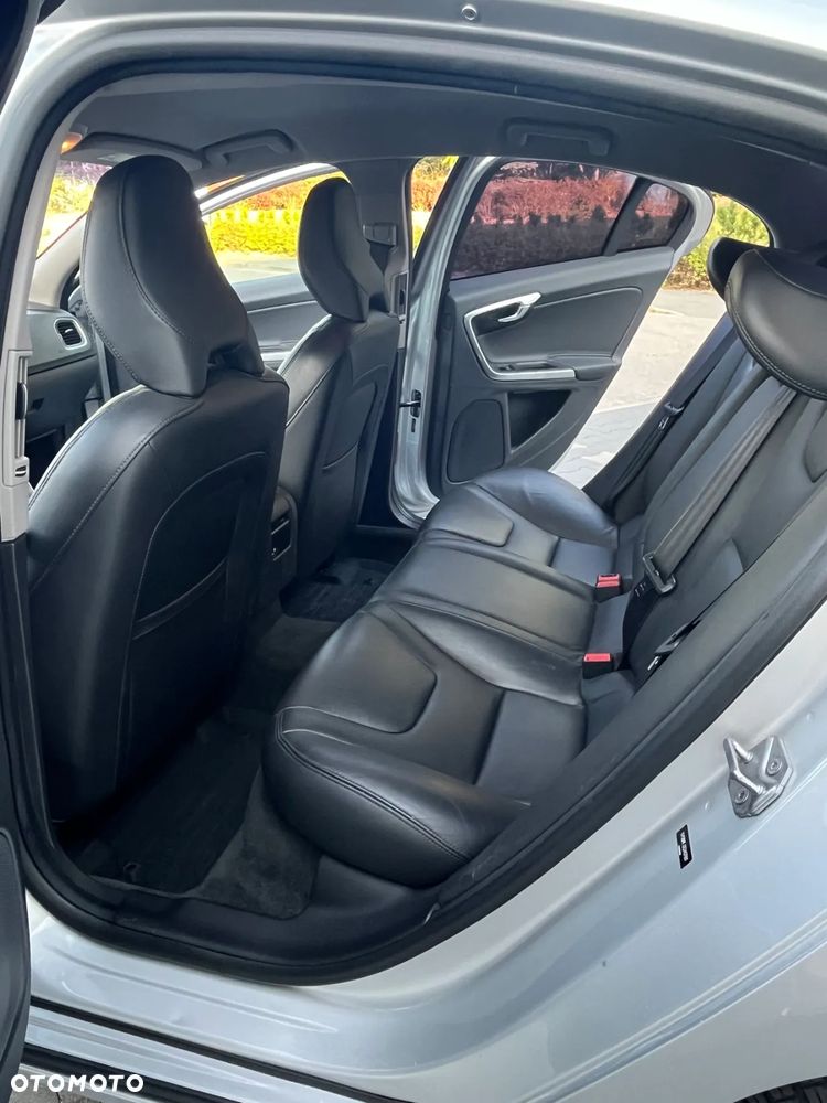 Volvo S60 T5 Drive-E Momentum - 7