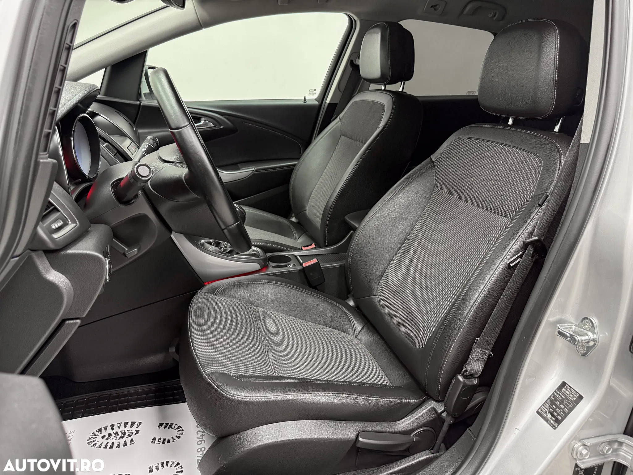 Opel Astra 2.0 CDTI DPF Design Edition - 7