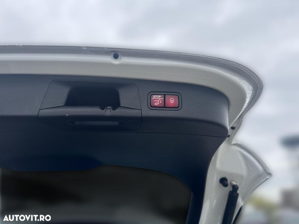 Mercedes-Benz GLA 200 d 4MATIC Aut. - 16