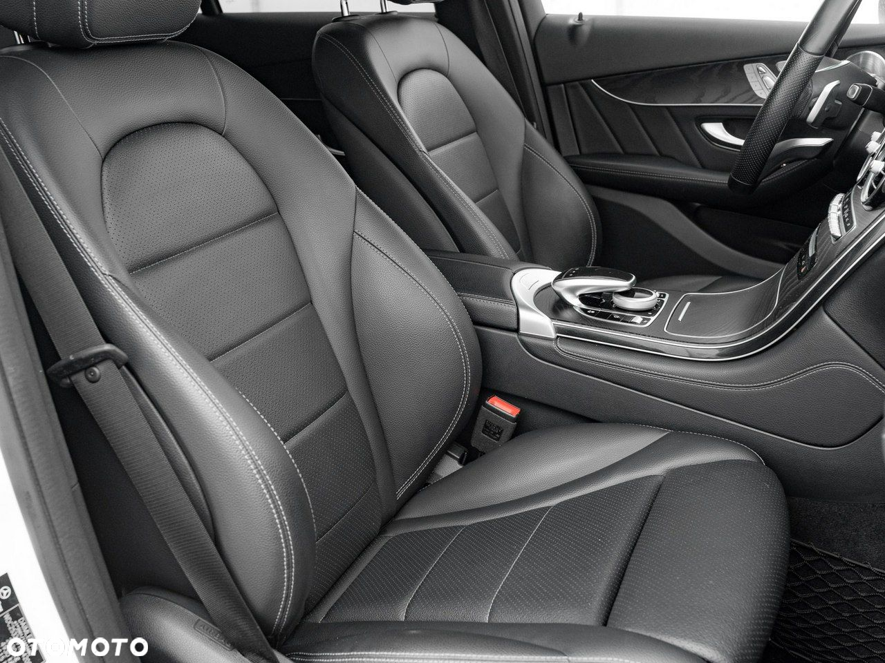 Mercedes-Benz GLC Coupe 300 4-Matic - 32