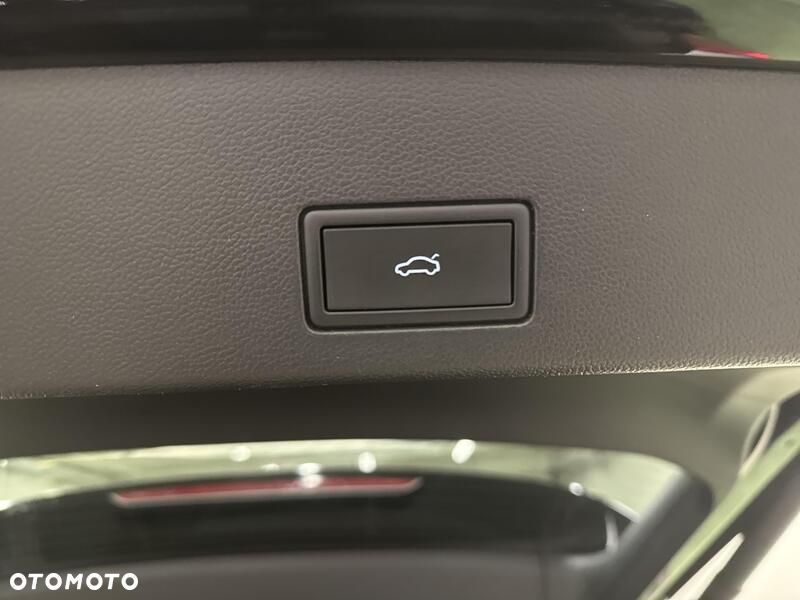 Volkswagen Golf - 23