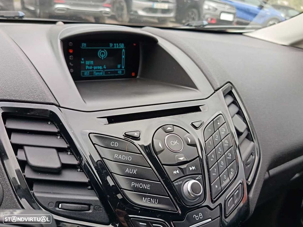 Ford Fiesta 1.5 TDCi Titanium - 16