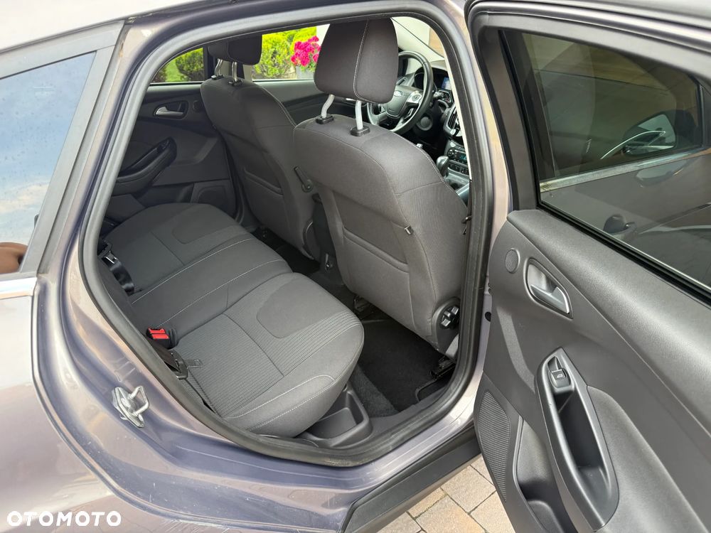 Ford Focus - 23