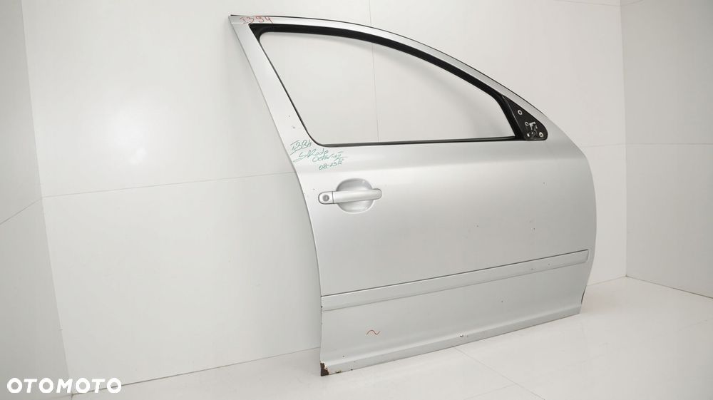 DRZWI PRAWY PRZÓD SKODA OCTAVIA II LIFT 08-13R LA7W - 2