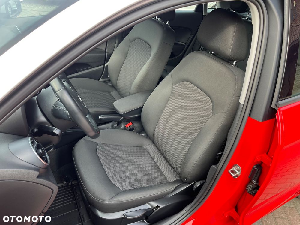 Audi A1 Sportback 1.6 TDI S line edition - 29