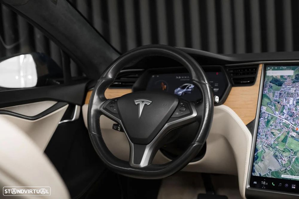 Tesla Model S Standard Range - 16