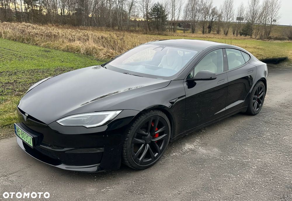 Tesla Model S - 1