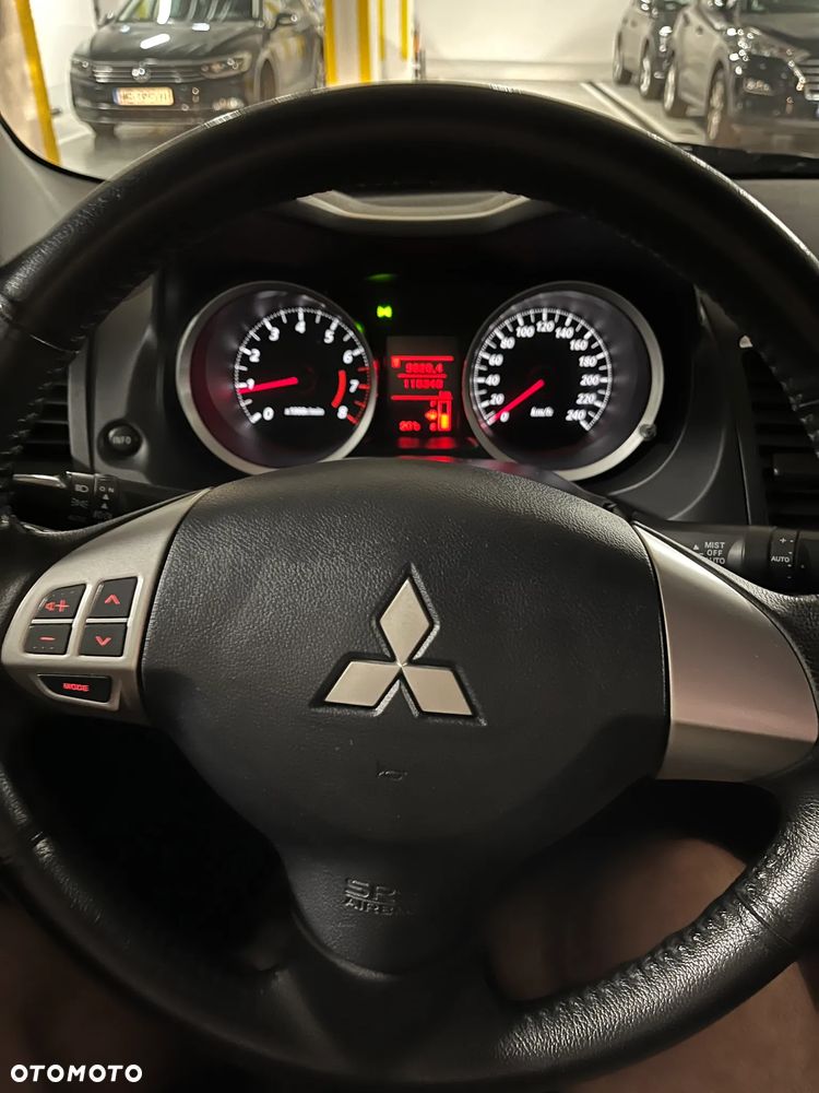 Mitsubishi Lancer 1.6 Invite - 17