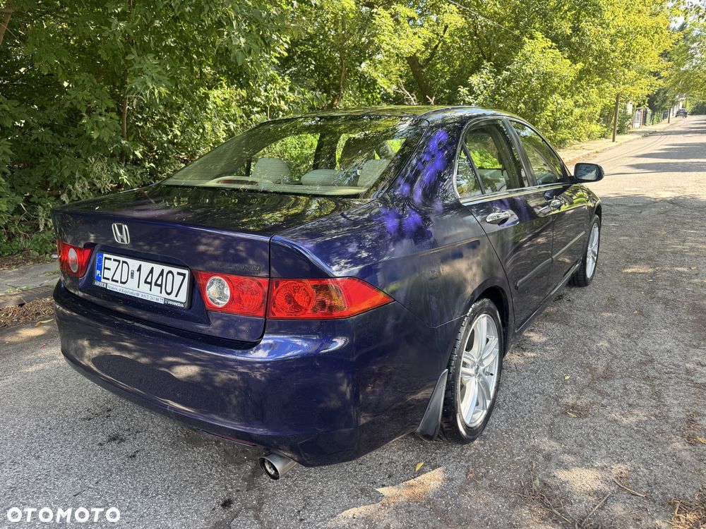Honda Accord - 2