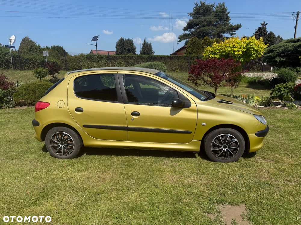 Peugeot 206 1.1 X-Line - 2