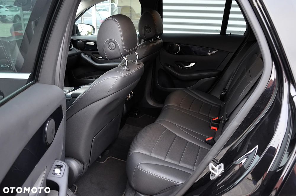 Mercedes-Benz GLC 300 de 4Matic 9G-TRONIC Exclusive - 18
