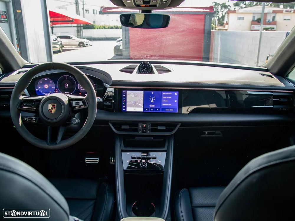 Porsche Macan Electric 4S - 25