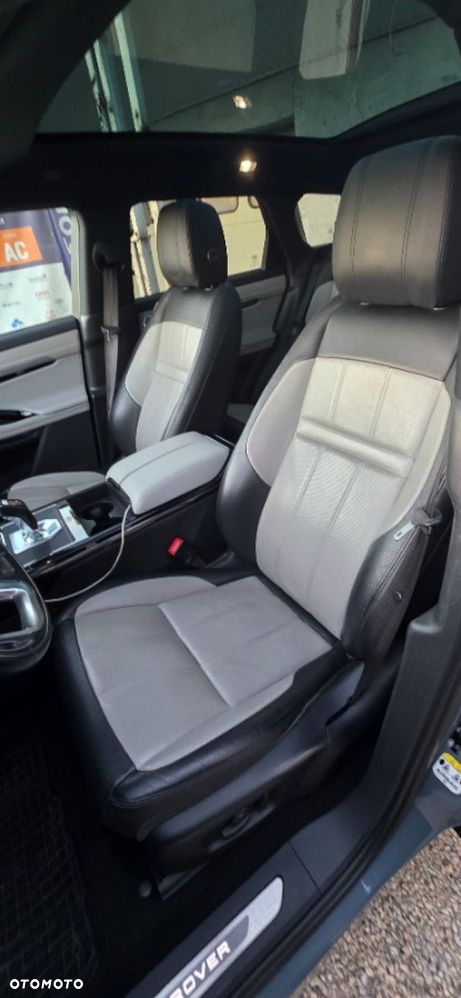 Land Rover Range Rover Evoque - 25