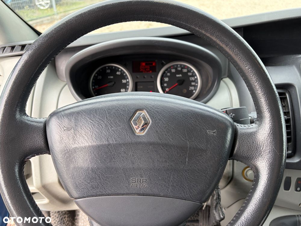 Renault Trafic Passenger Expression - 14
