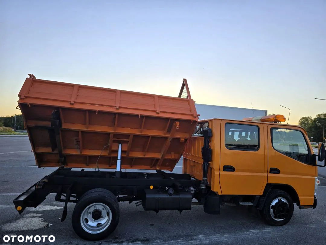 Mitsubishi FUSO CANTER - 26