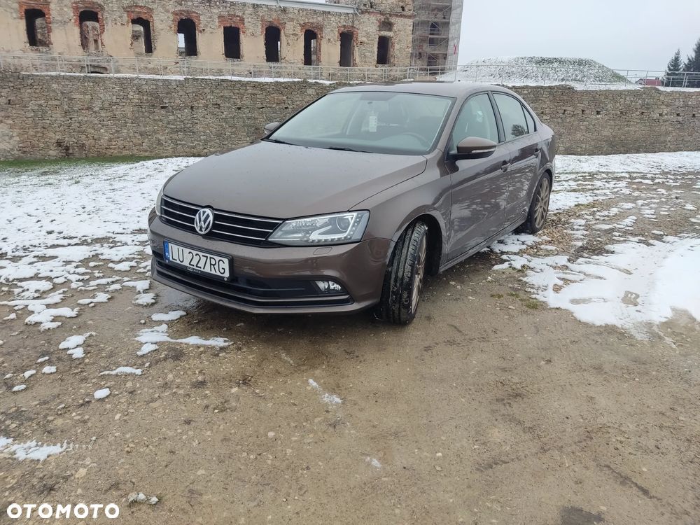 Volkswagen Jetta - 6