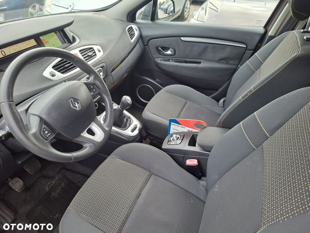 Renault Scenic 1.6 16V 110 Authentique - 5