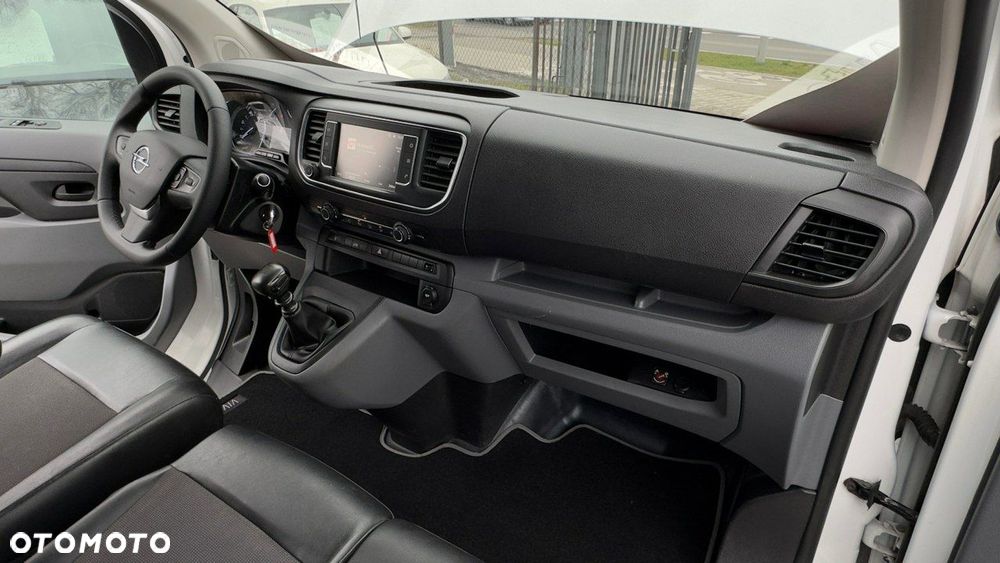 Opel Vivaro - 16
