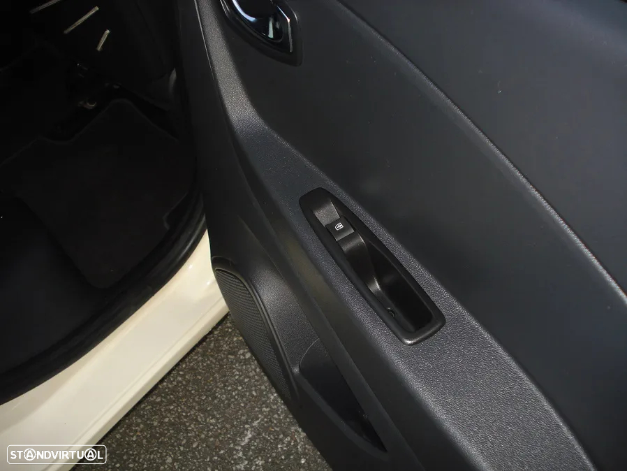 Renault Captur 1.5 dCi Exclusive - 12